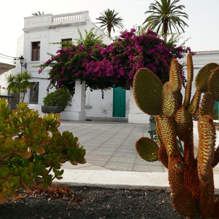 Casa Valle De Palmeras Haria Exterior photo